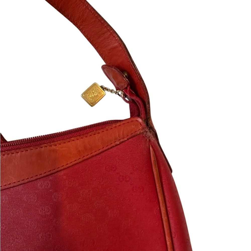 Gucci Red Crescent Shoulder Bag with Gold Logo Plaque - Picture 10 of 12